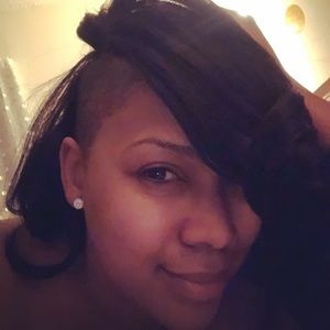 Meet your Posher, Aliya